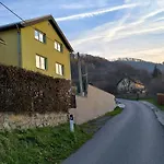 A Sauna Ctyri Sezony Ve Strazi