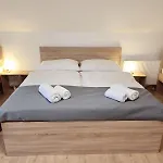 Apartment A Sauna Ctyri Sezony Ve Strazi *