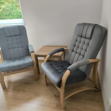 A Sauna čtyři Sezóny Ve Stráži